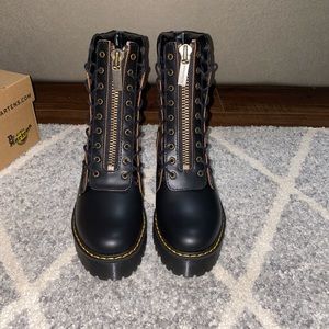 Dr. Martens Karmilla Boots